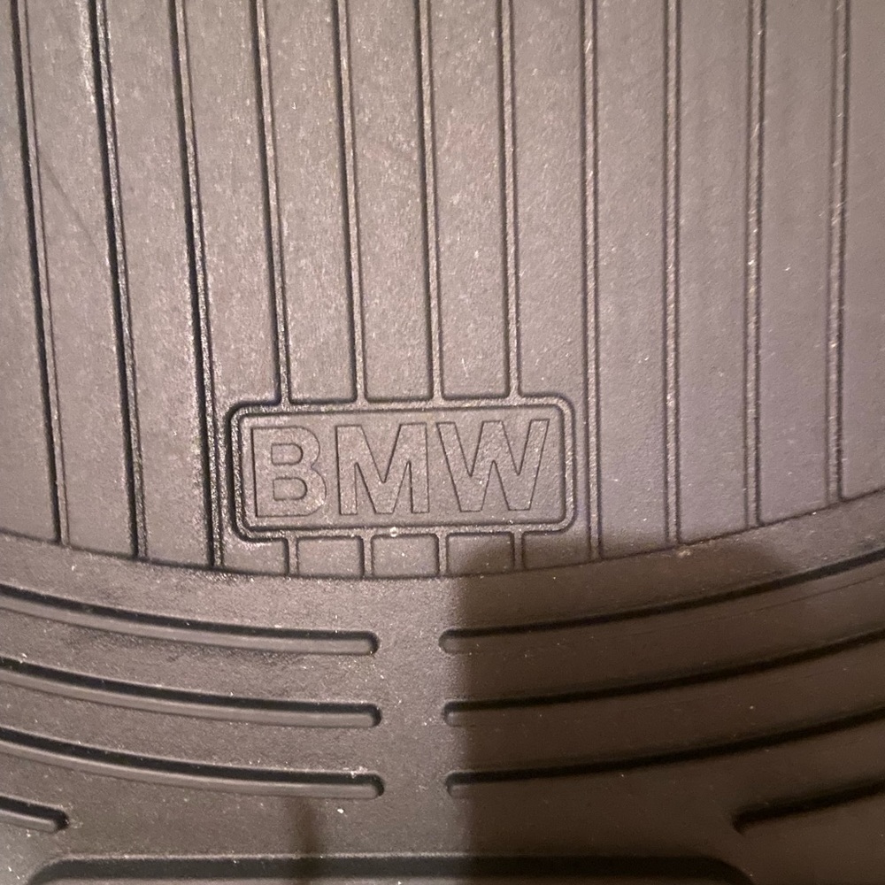 BMW Genuine All Weather Black Rubber Floor Mats Set of 4 EUC!